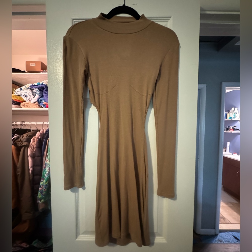 NVGTN Ribbed Midi-Dress